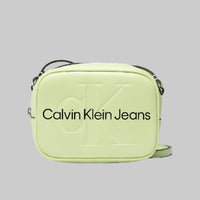 Calvin KleinSculpted Camera Γυναικεία Τσάντα Χιαστί